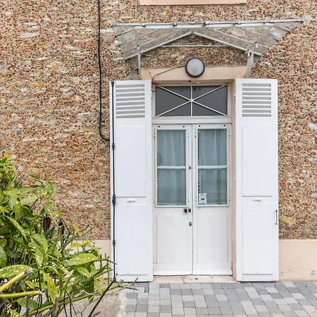 Paris A La Campagne-parking Gratuit-proche Versailles