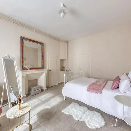 Paris A La Campagne-parking Gratuit-proche Versailles *